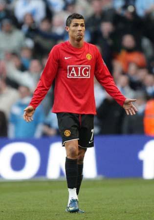 瓜迪奥拉的“毒奶”：一场建议如何将哈维·阿隆索推向悬崖边缘（瓜迪奥拉“毒奶”发威：一句建议如何把哈维·阿隆索逼上绝境）