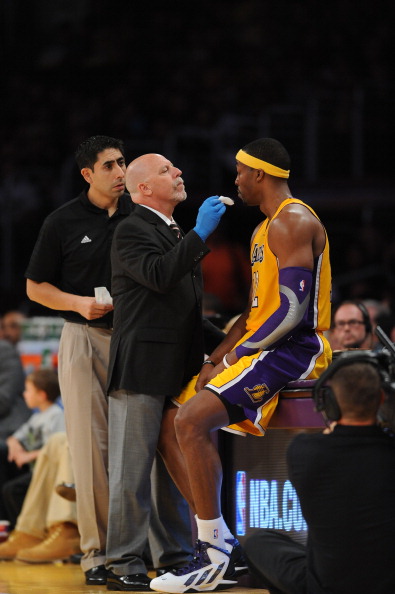 利物浦vs毕尔巴鄂竞技：萨拉赫、维尔茨首发，索博斯洛伊出战（利物浦战毕尔巴鄂竞技：萨拉赫、维尔茨先发，索博斯洛伊亮相）