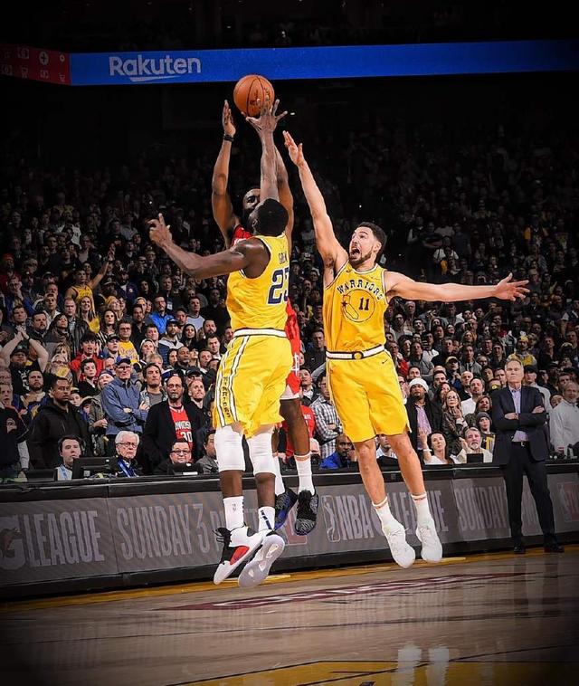 湖人108-125不敌太阳结束7连胜，东契奇38+11+9失误，詹姆斯10分，狄龙33分（湖人108-125负太阳，7连胜告终；东契奇38+11+9失误，詹姆斯10分，狄龙33分）