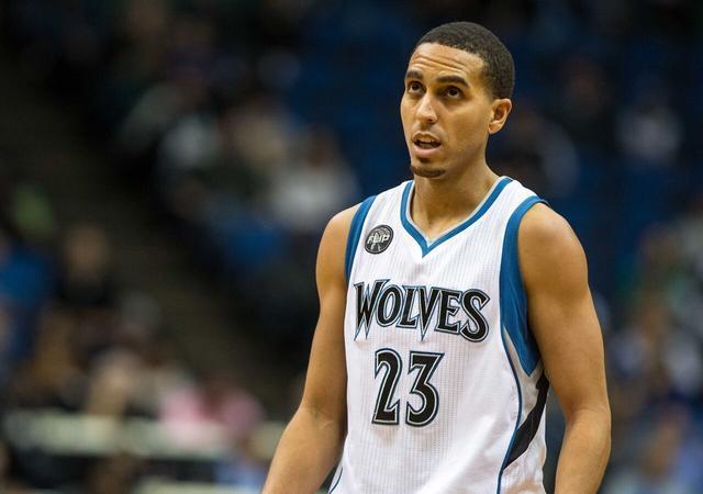 TA：菱形中场巩固了红军防守，伊萨克&埃基蒂克组合仍需磨合（战术解析：菱形中场稳住红军防线，伊萨克与埃基蒂克的组合仍待磨合）