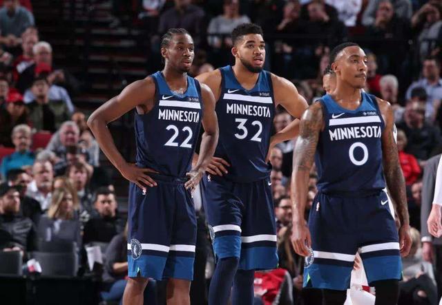 生涯进球破400：姆巴佩vs乌克兰个人集锦（姆巴佩对乌克兰个人集锦：生涯进球突破400球）