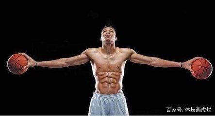 意大利杯尤文2-0乌迪内斯晋级，乔纳森-戴维、洛卡特利建功（意杯尤文2-0淘汰乌迪内斯，乔纳森-戴维与洛卡特利破门）