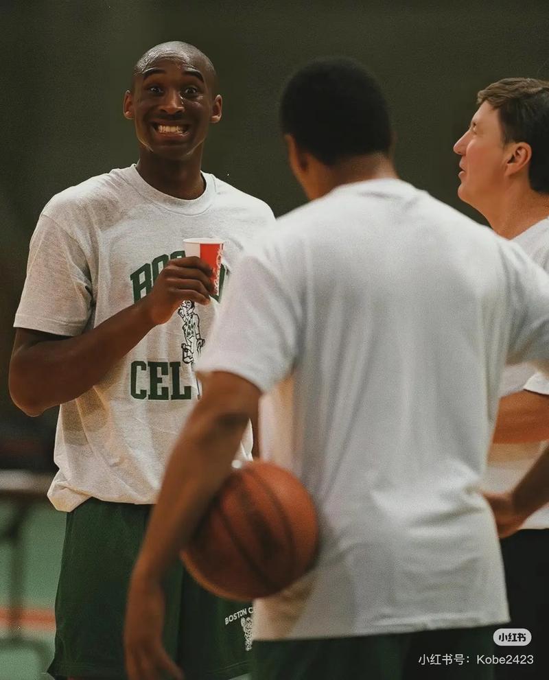 乌拉圭历史第三人，巴尔韦德达成欧冠70场里程碑（巴尔韦德欧冠出场达70场，位列乌拉圭史上第三）