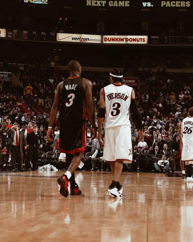 吉鲁专访：圣诞节是美妙的盛会；希望世界上不再有暴力（专访吉鲁：圣诞是美好的庆典，愿世间不再有暴力）