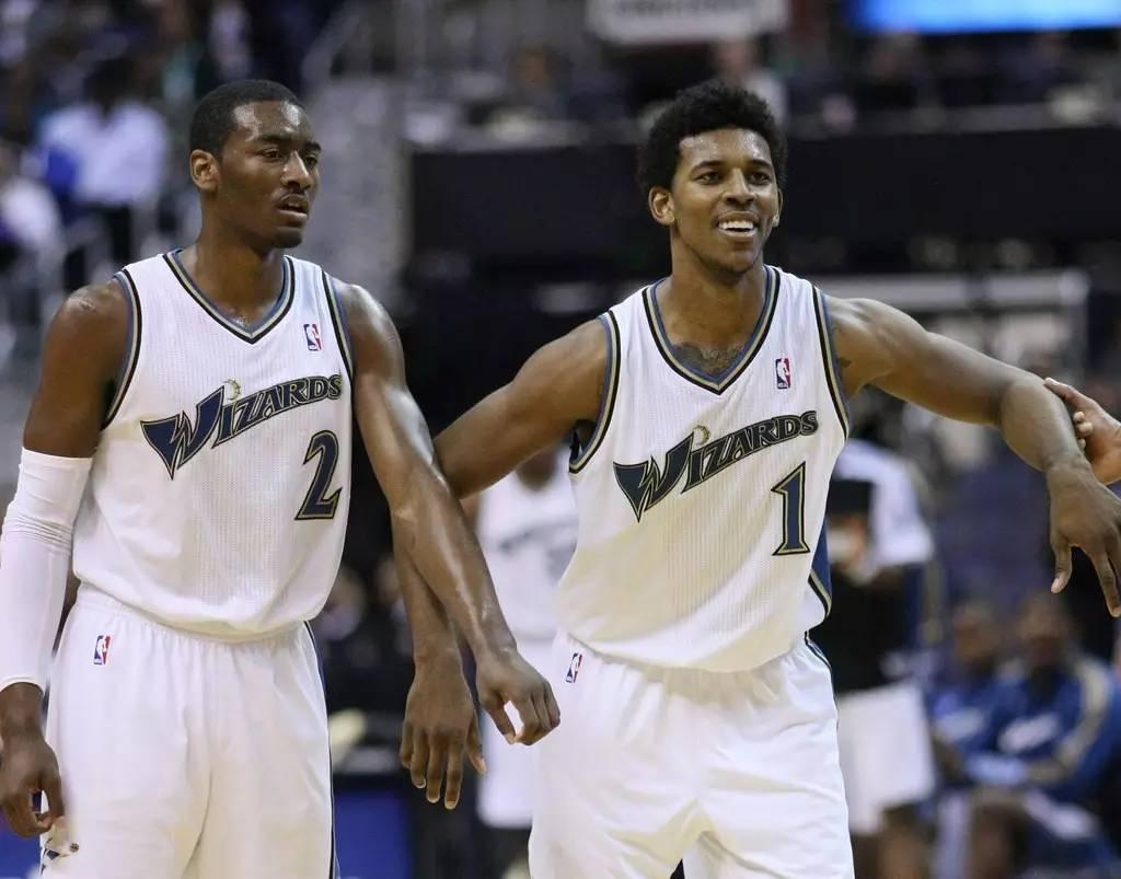 火箭队遭遇穆雷的爆发，约基奇被罚下，KD的表现如何？（火箭难挡穆雷狂潮，约基奇被驱逐，杜兰特发挥如何？）