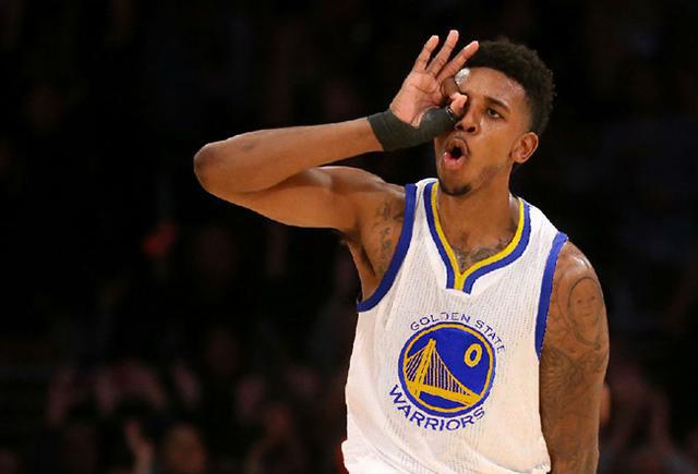 曼晚：B费对未来去向持开放态度，拜仁和国米均对他有意（曼晚：B费对下家持开放态度，拜仁与国米均有意）