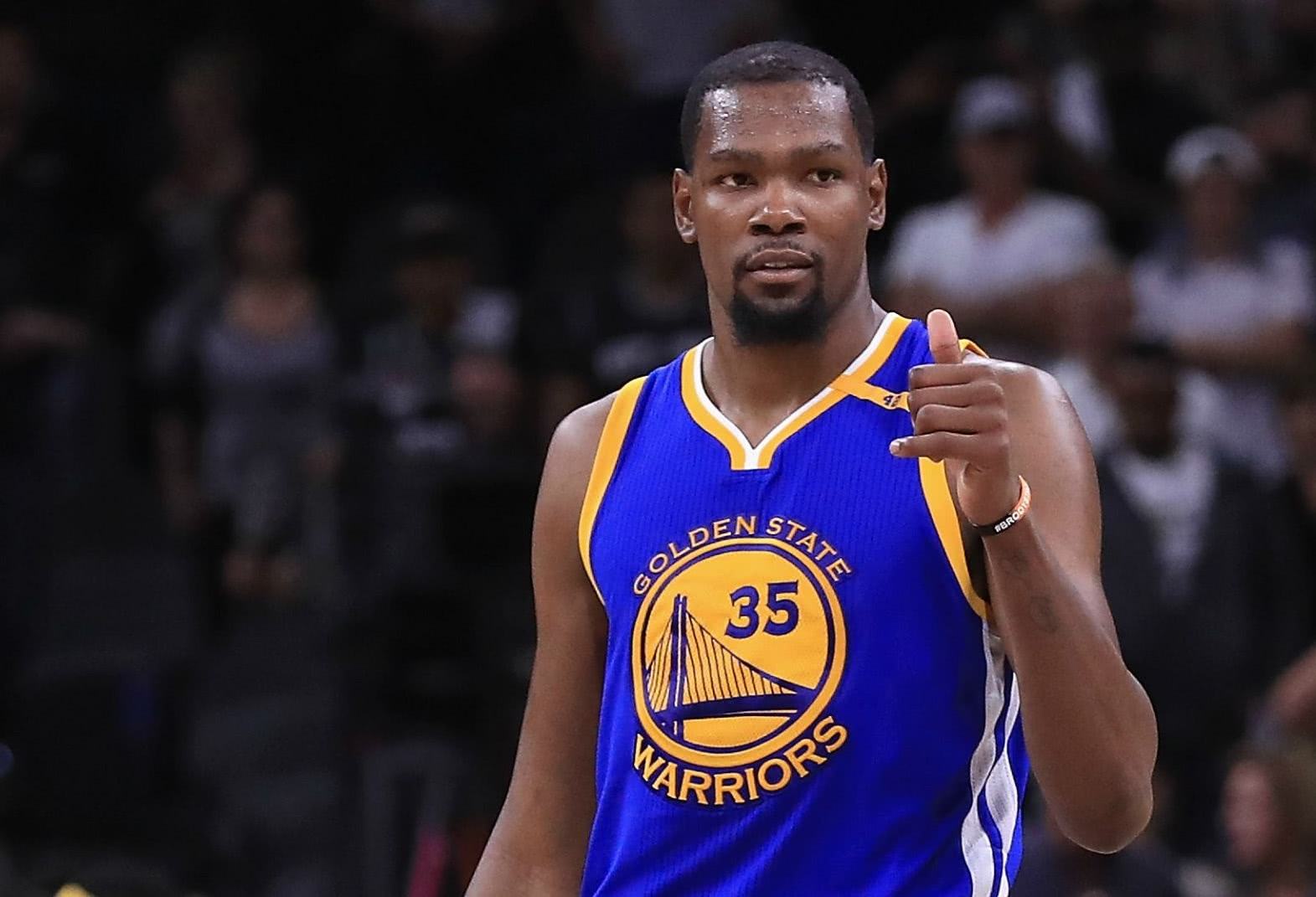 地上足球：没有C罗会更好？葡萄牙已陷入内斗风暴！（地上足球：葡萄牙内讧升级，没了C罗会否更强？）