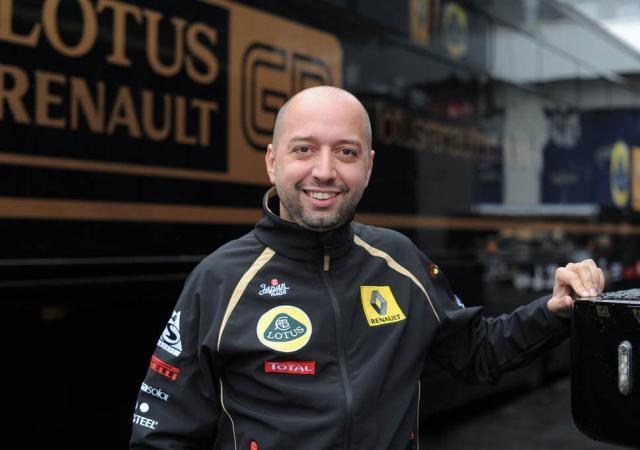 勇士队库里就格林与科尔的冲突发表“良好对话”看法：与我无关（勇士球星库里谈格林与科尔冲突：只是一次“良性沟通”，与我无关）