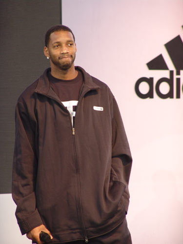 科莫5-1大胜都灵，阿达伊梅开二度，巴图里纳破门（科莫5-1痛击都灵：阿达伊双响，巴图里纳建功）