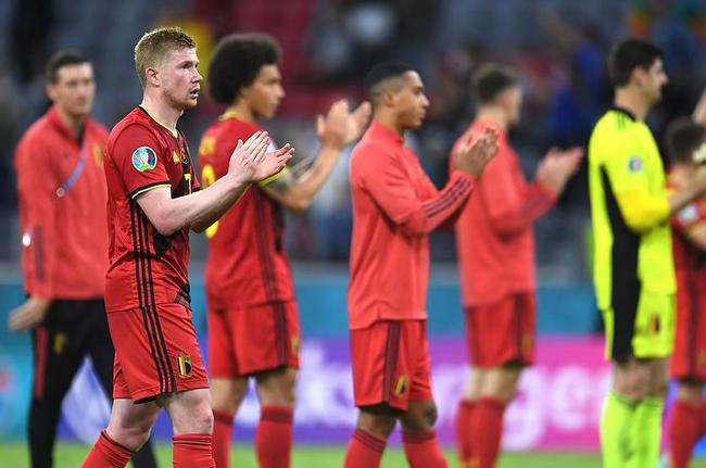 巴塞罗那与皇家贝蒂斯的西甲对决：谁将笑到最后？（西甲焦点战：巴萨PK贝蒂斯，最终胜者花落谁家？）