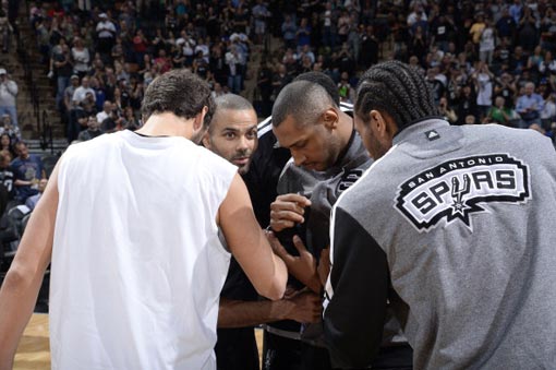 朱利亚诺谈单场最佳：这是我第一个奖杯，被认可让我特别高兴（朱利亚诺：首次当选单场最佳，首个奖杯让我格外开心）