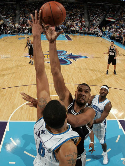 托莫里+加比亚+帕夫的防线米兰每142分钟丢1球，五大联赛第四（托莫里+加比亚+帕夫护航，米兰每142分钟才失1球，五大联赛第4）